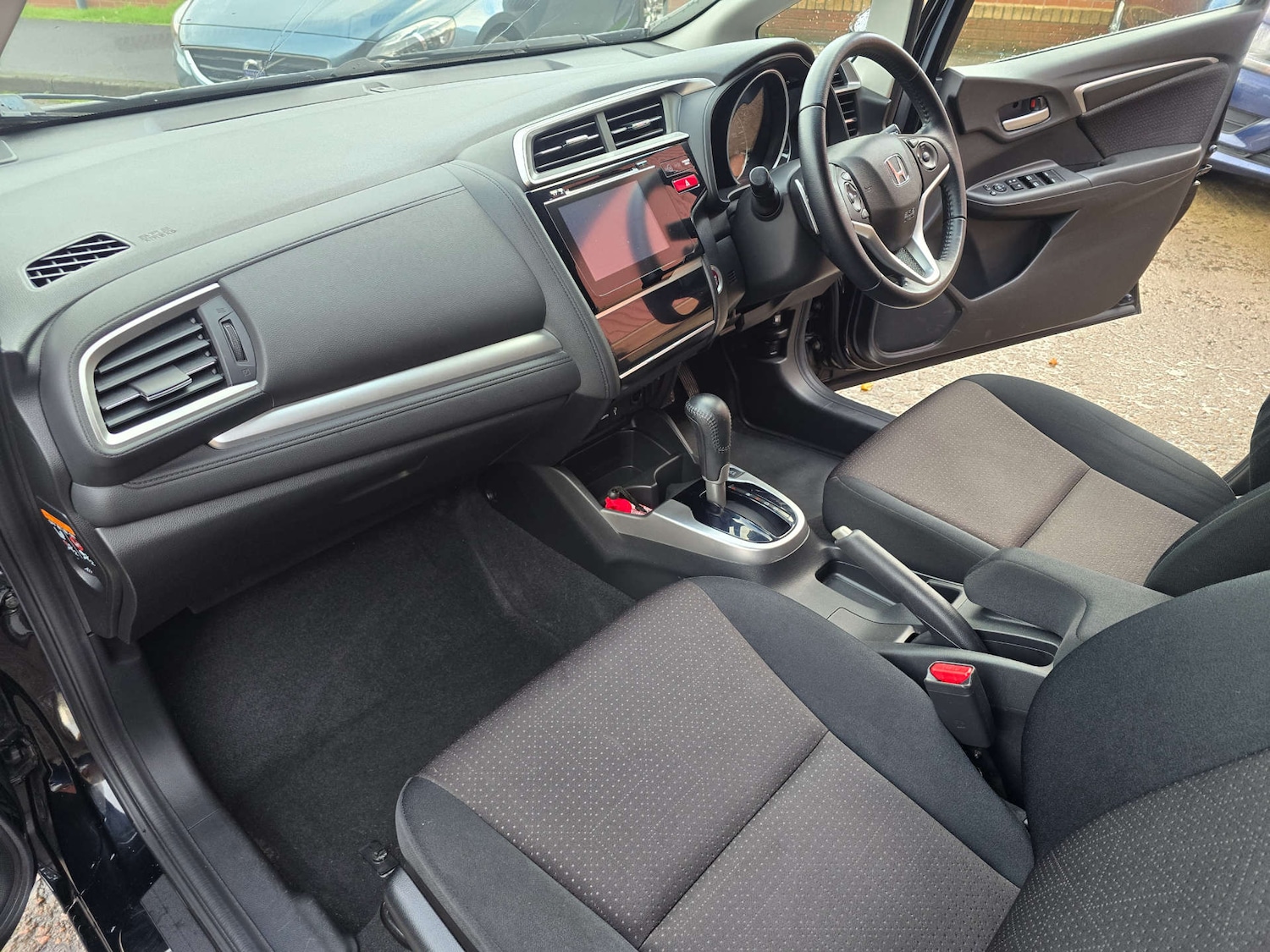 Used Honda Jazz 2015 for sale - 76333069: Photo 12