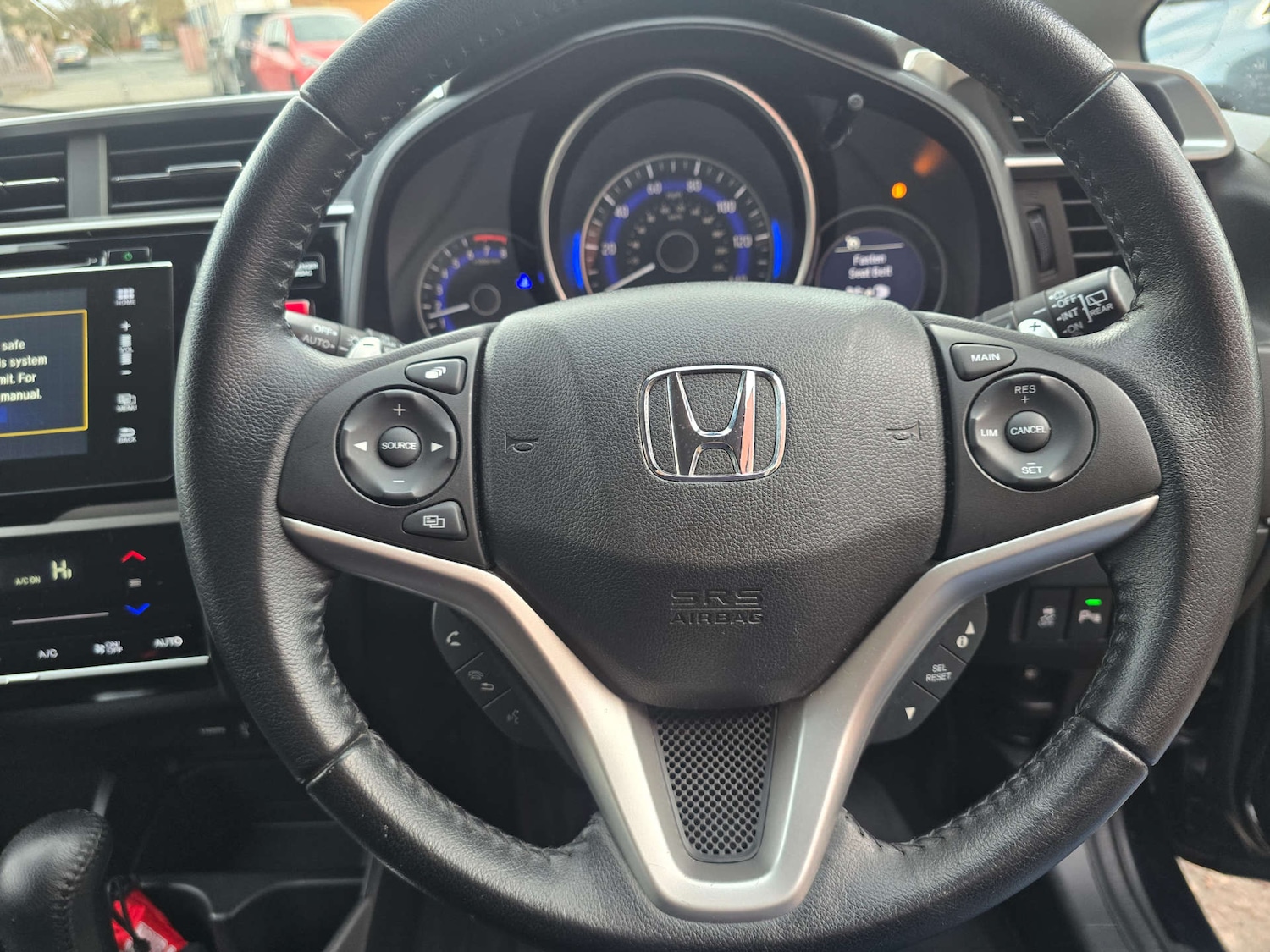 Used Honda Jazz 2015 for sale - 76333069: Photo 15