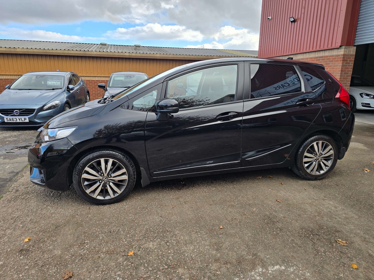 Used Honda Jazz 2015 for sale - 76333069: Photo 28