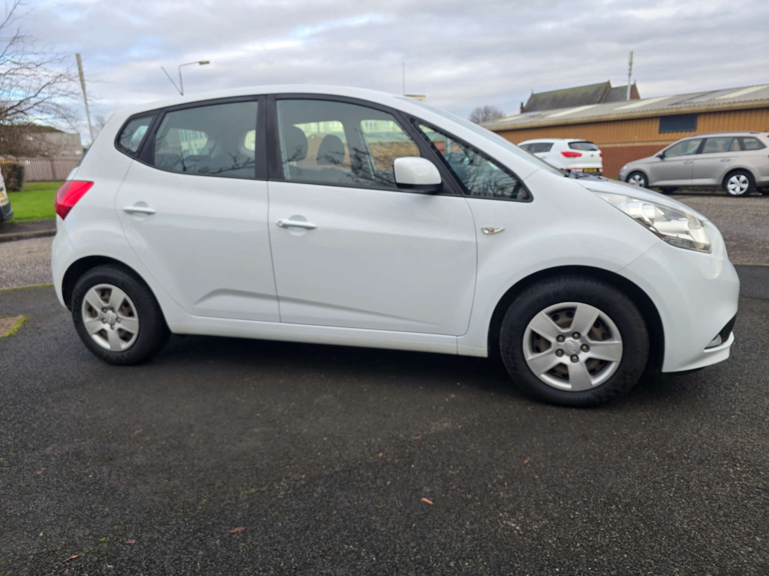 Used Kia Venga 2017 for sale - 76744019: Photo 35