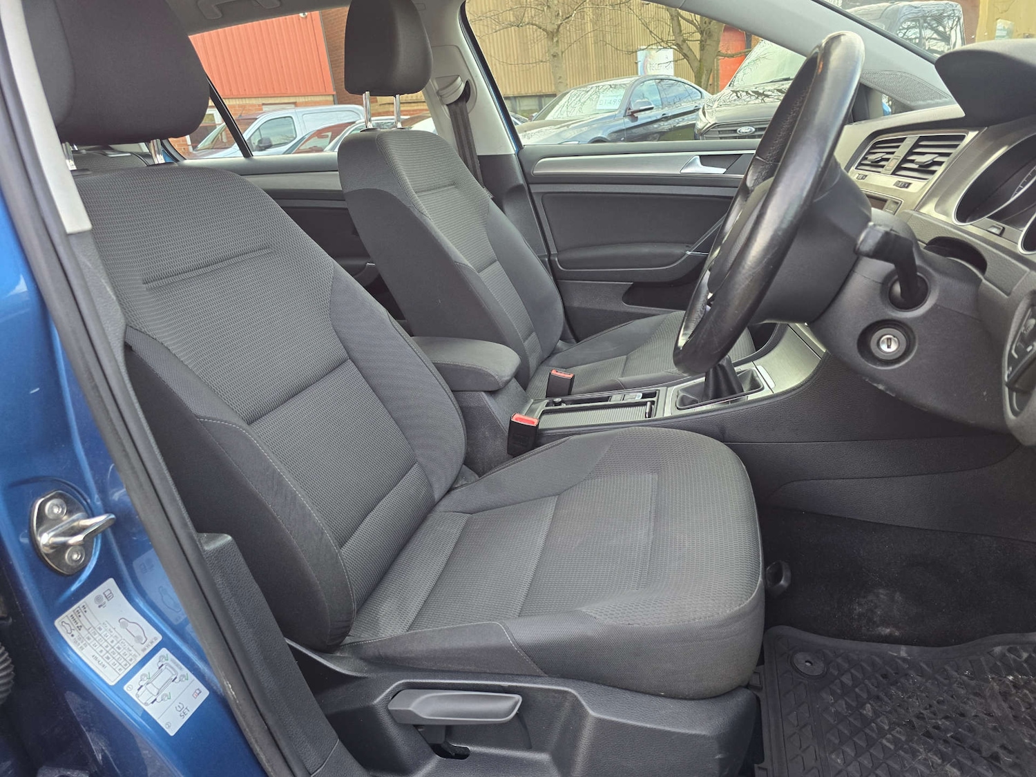 Used Volkswagen Golf 2017 for sale - 77583897: Photo 11