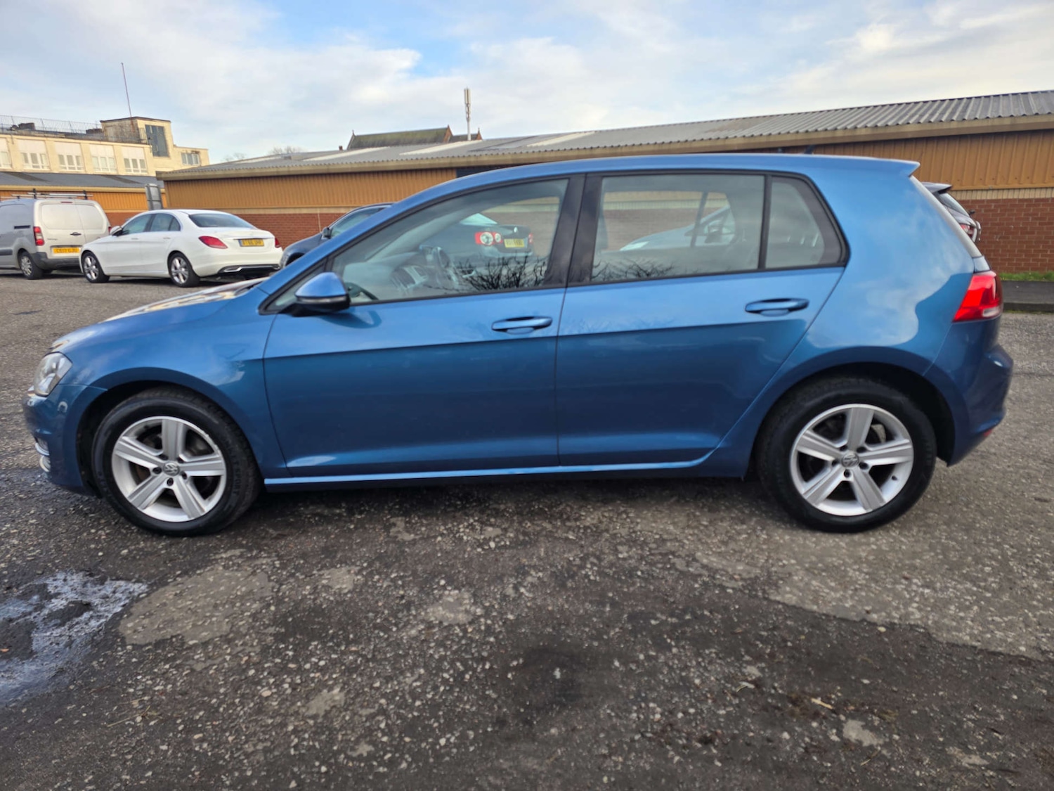 Used Volkswagen Golf 2017 for sale - 77583897: Photo 29