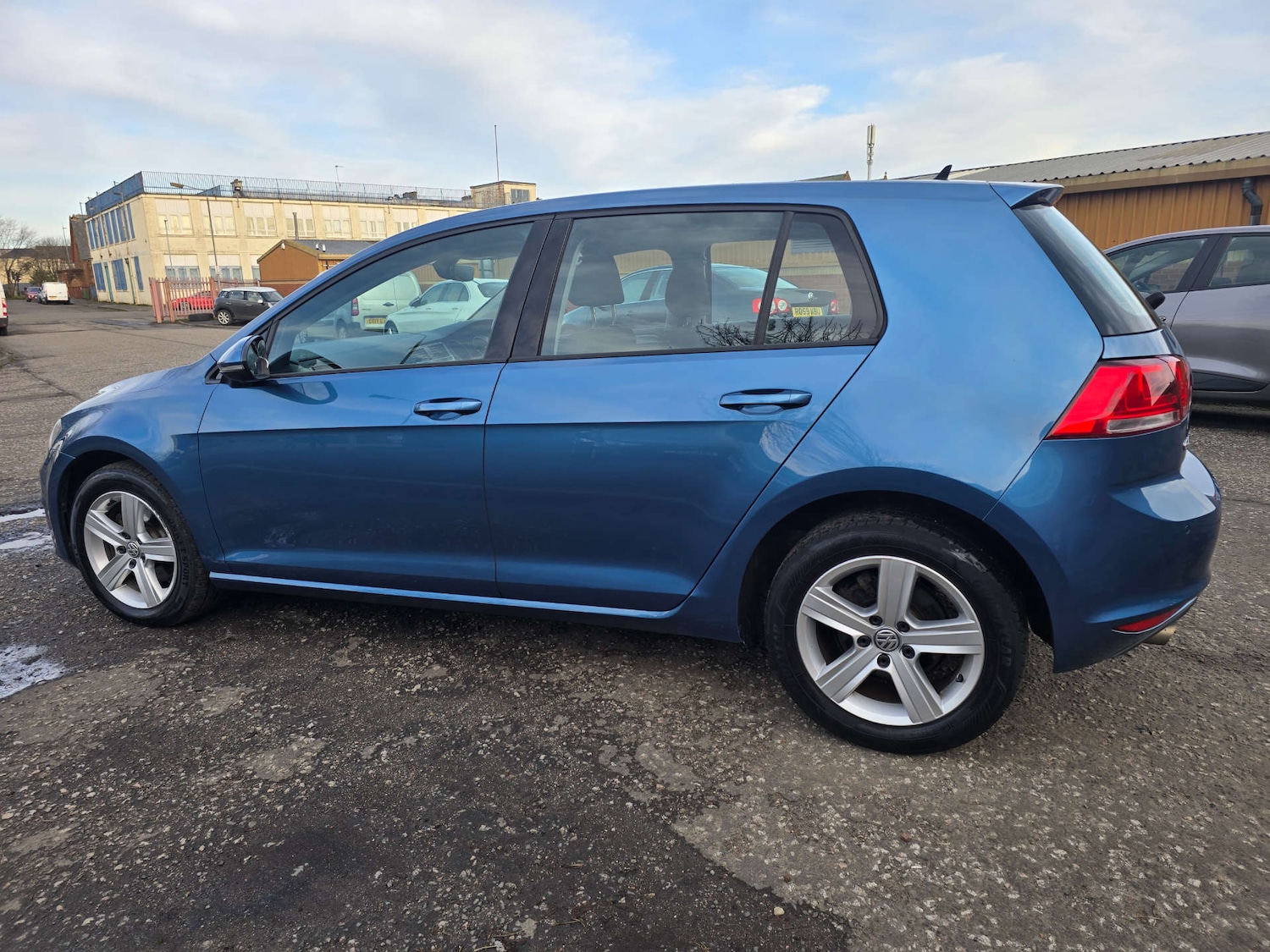 Used Volkswagen Golf 2017 for sale - 77583897: Photo 30