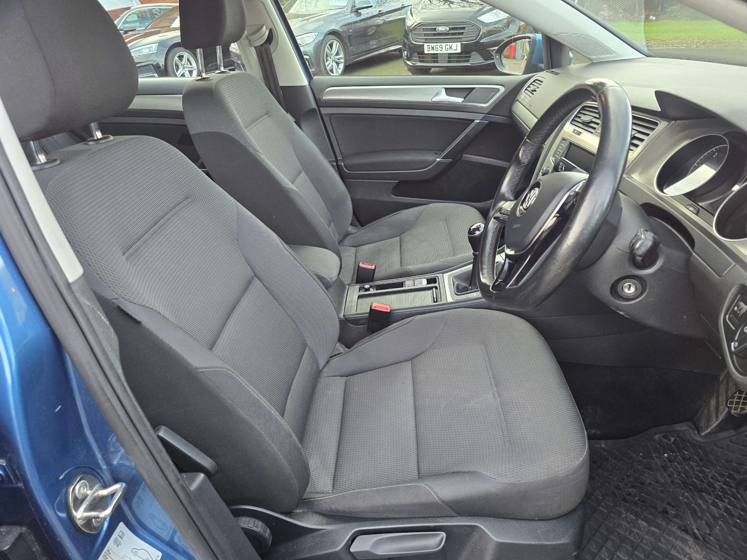 Used Volkswagen Golf 2017 for sale - 77583897: Photo 43