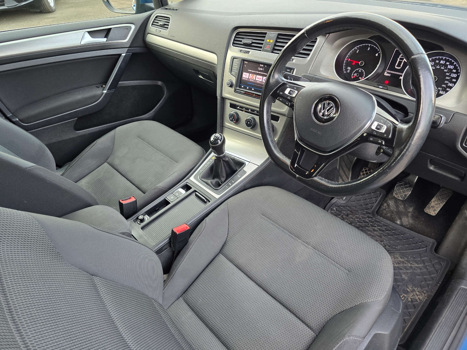Used Volkswagen Golf 2017 for sale - 77583897: Photo 44