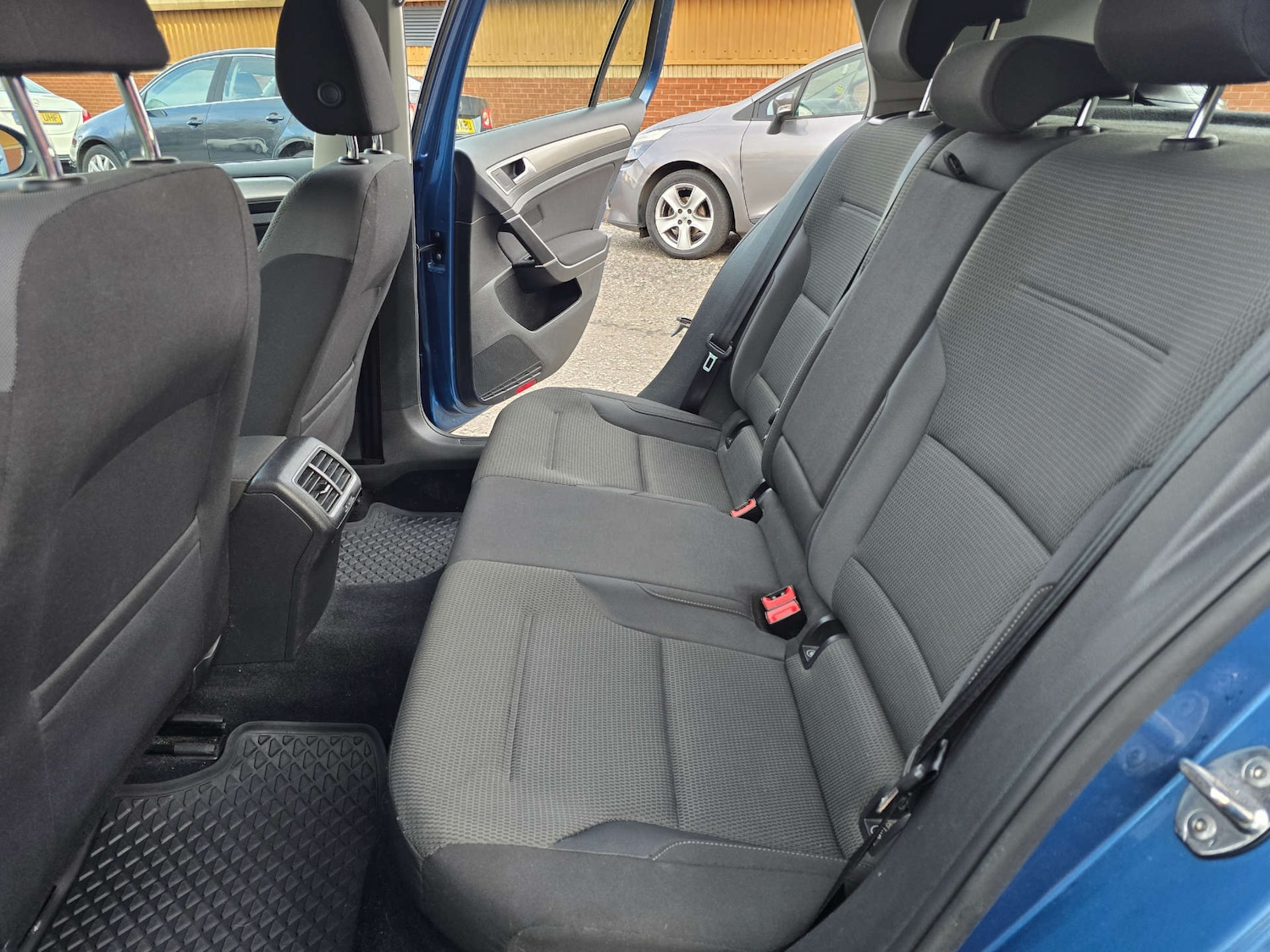 Used Volkswagen Golf 2017 for sale - 77583897: Photo 49