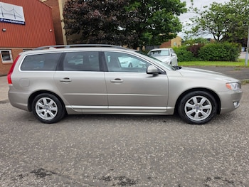 Used Volvo V70 2014 for sale - 78821095: Photo