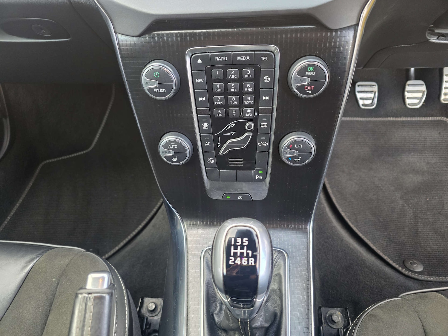 Used Volvo V40 2017 for sale - 76829735: Photo 15