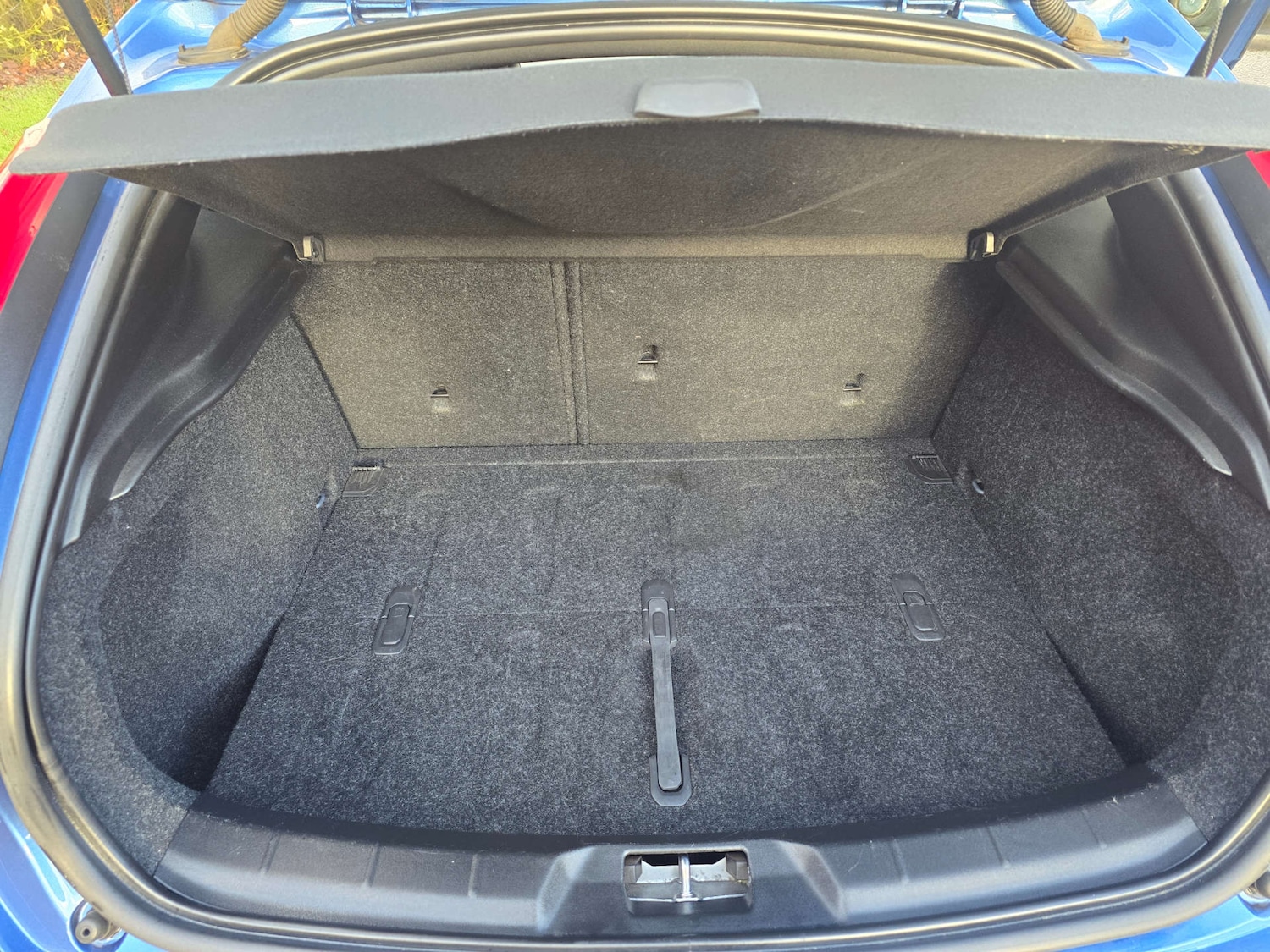 Used Volvo V40 2017 for sale - 76829735: Photo 20