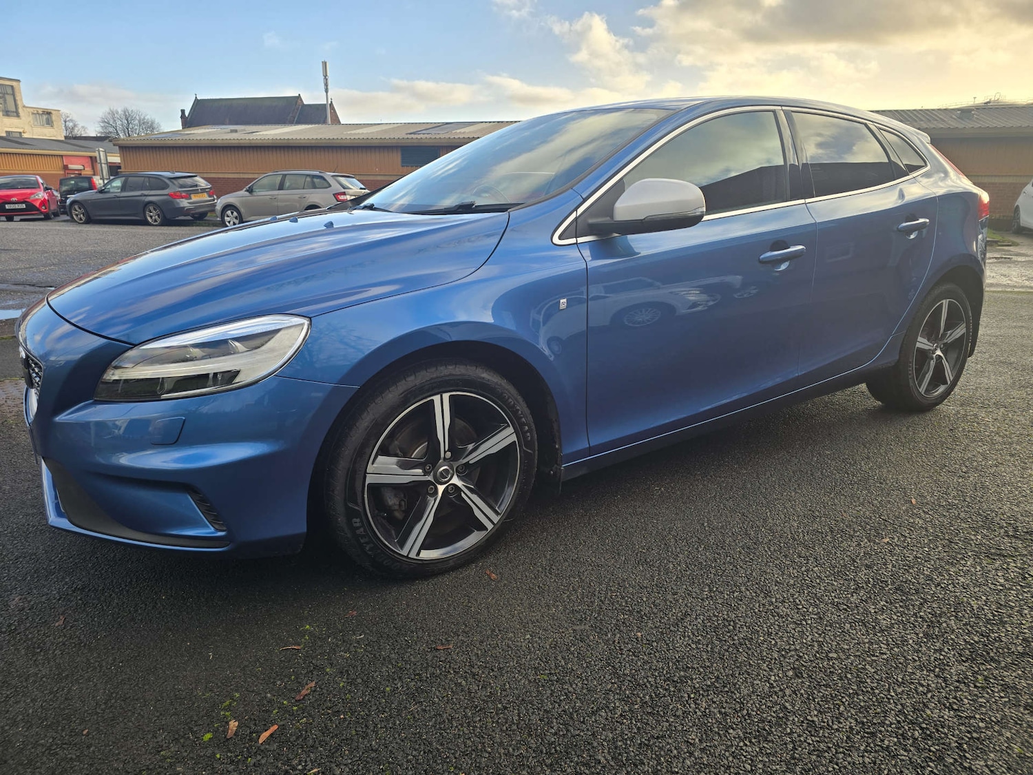 Used Volvo V40 2017 for sale - 76829735: Photo 26