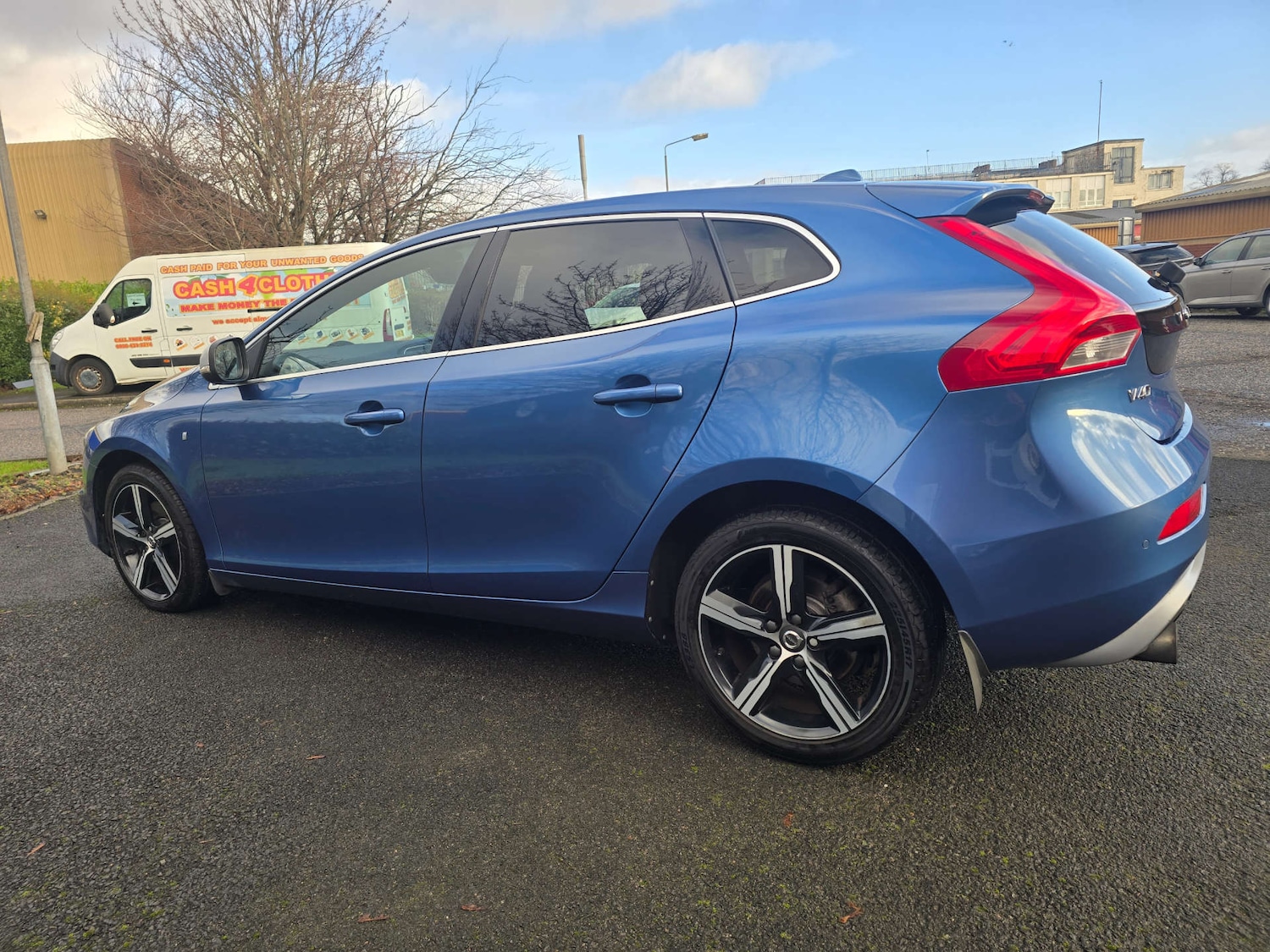 Used Volvo V40 2017 for sale - 76829735: Photo 30