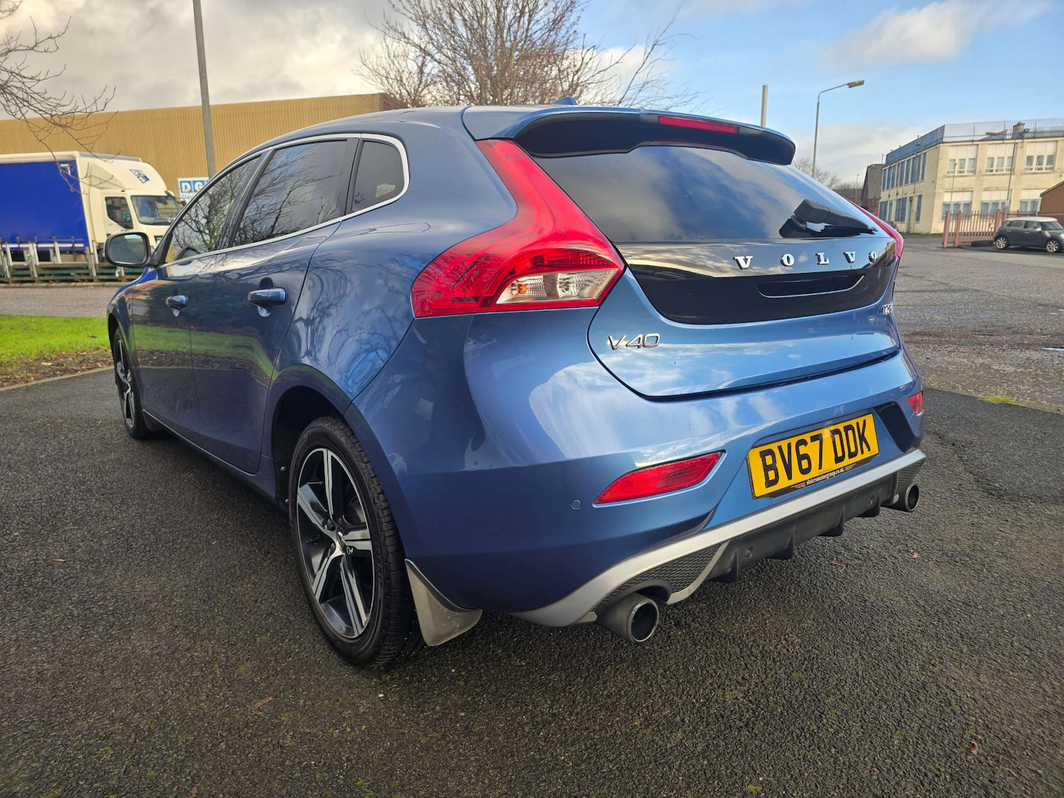 Used Volvo V40 2017 for sale - 76829735: Photo 32
