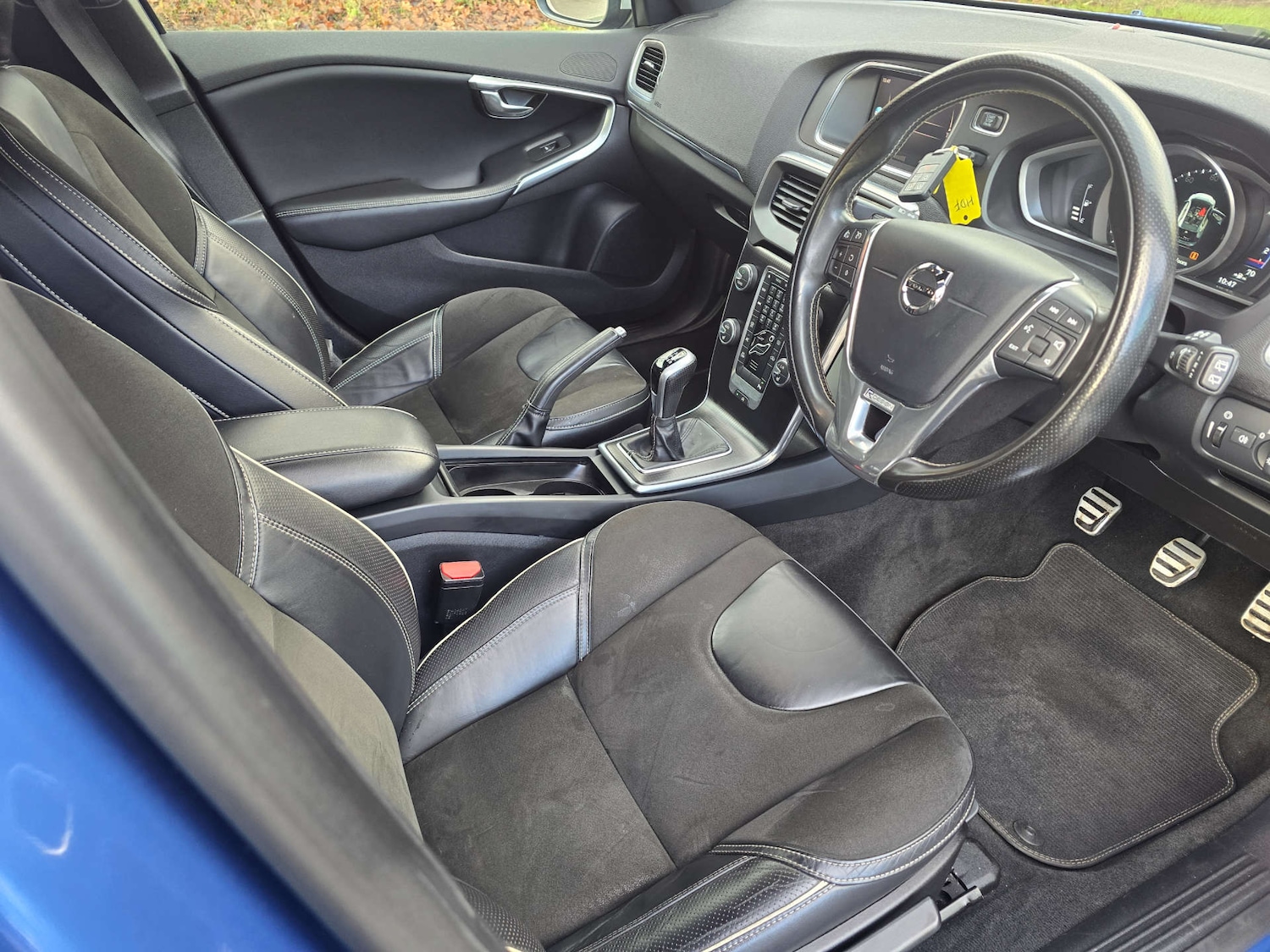 Used Volvo V40 2017 for sale - 76829735: Photo 43