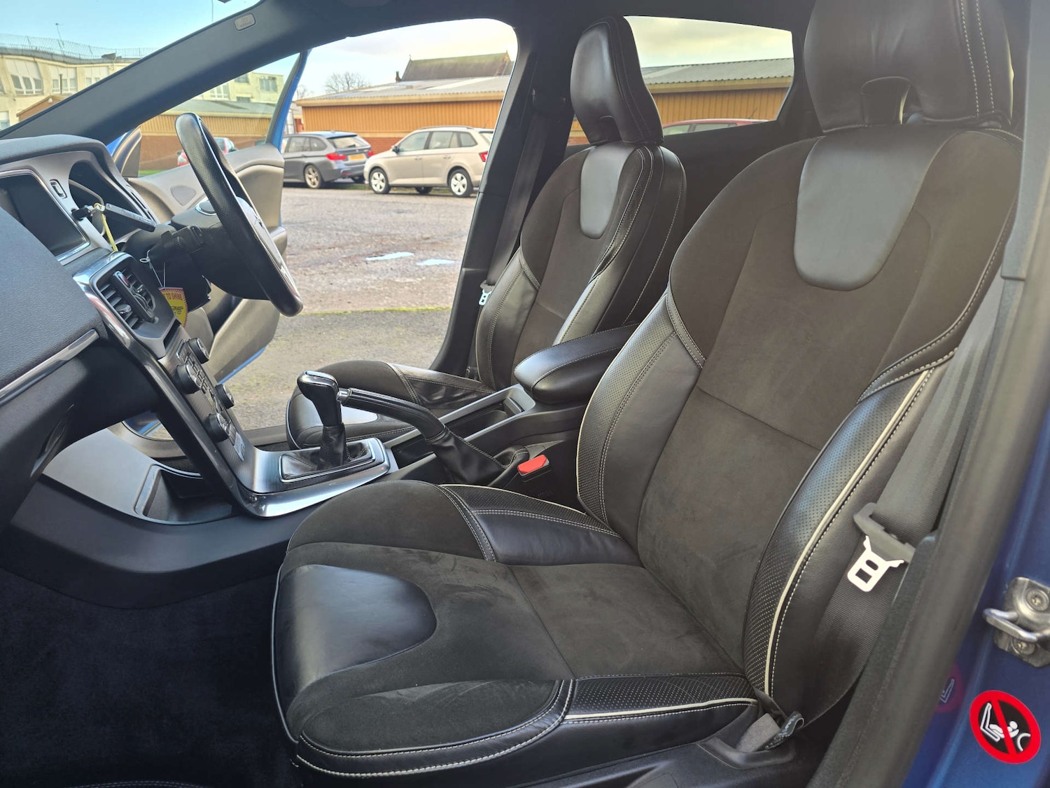 Used Volvo V40 2017 for sale - 76829735: Photo 53