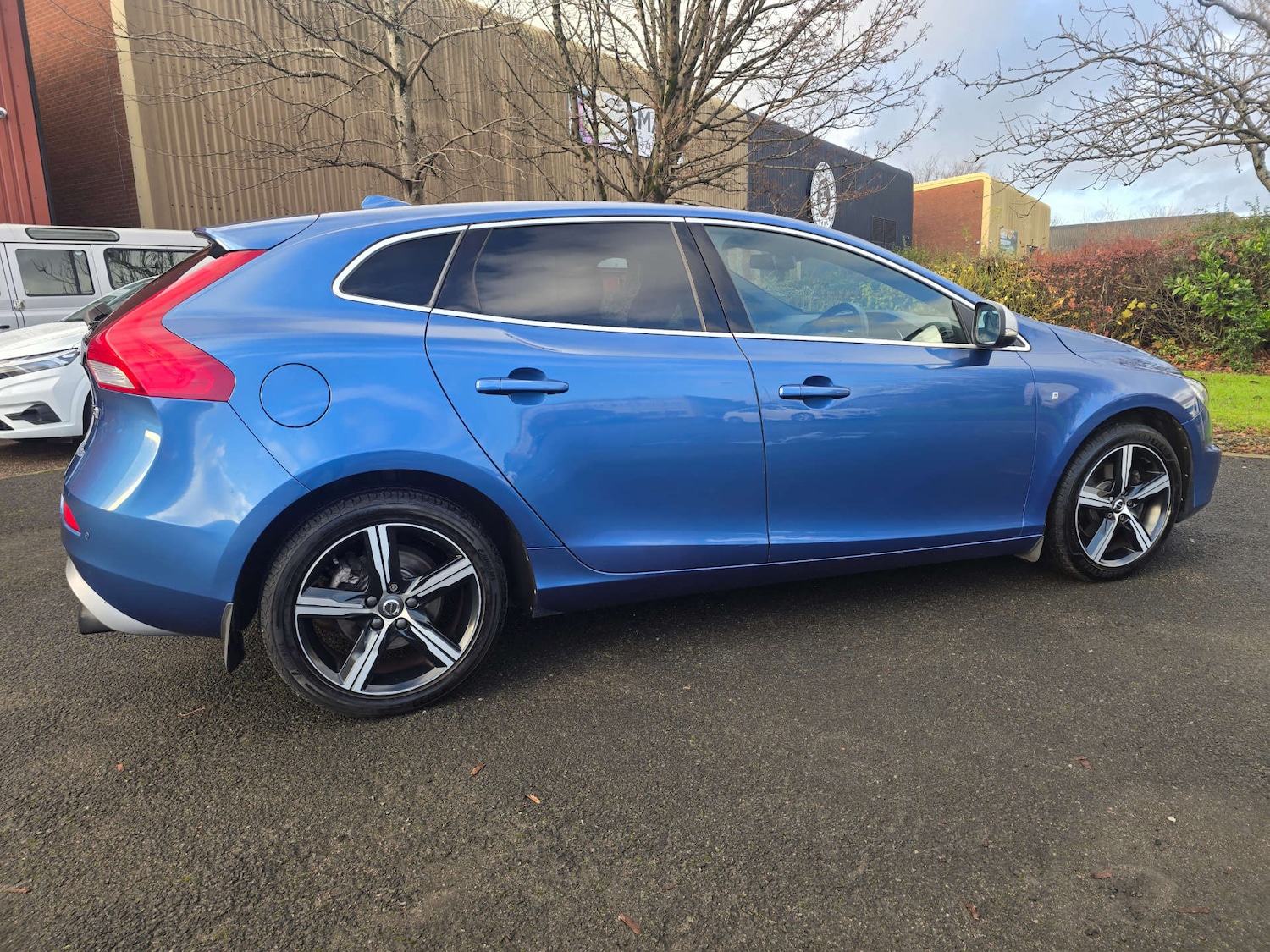 Used Volvo V40 2017 for sale - 76829735: Photo 6