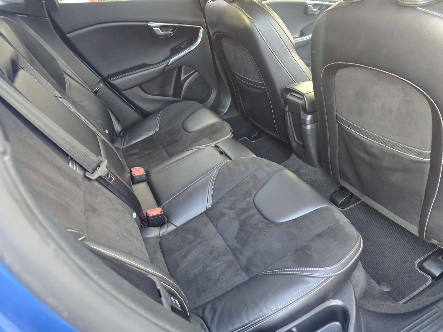 Used Volvo V40 2017 for sale - 76829735: Photo 60