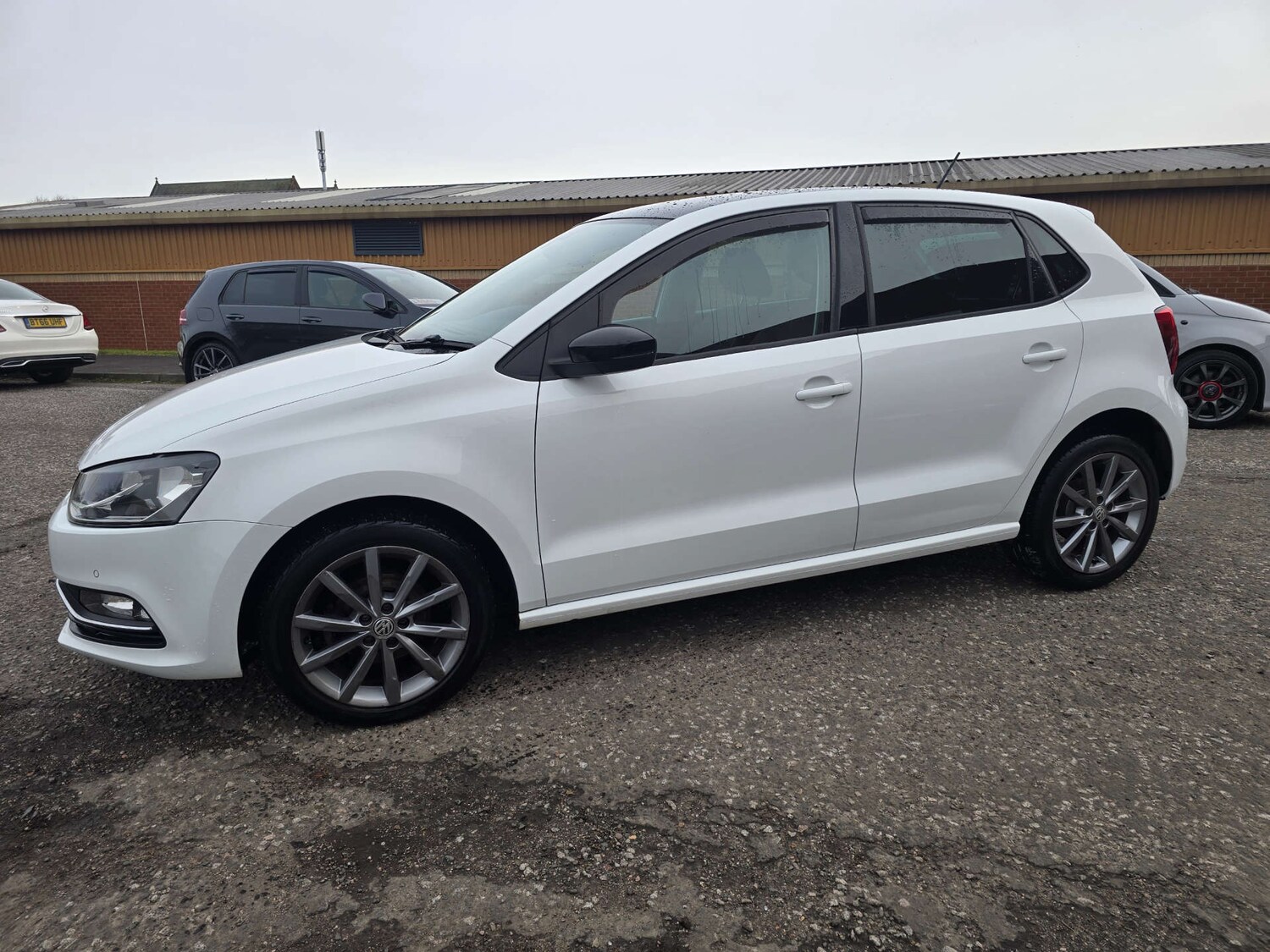 Used Volkswagen Polo 2015 for sale - 77556742: Photo 27