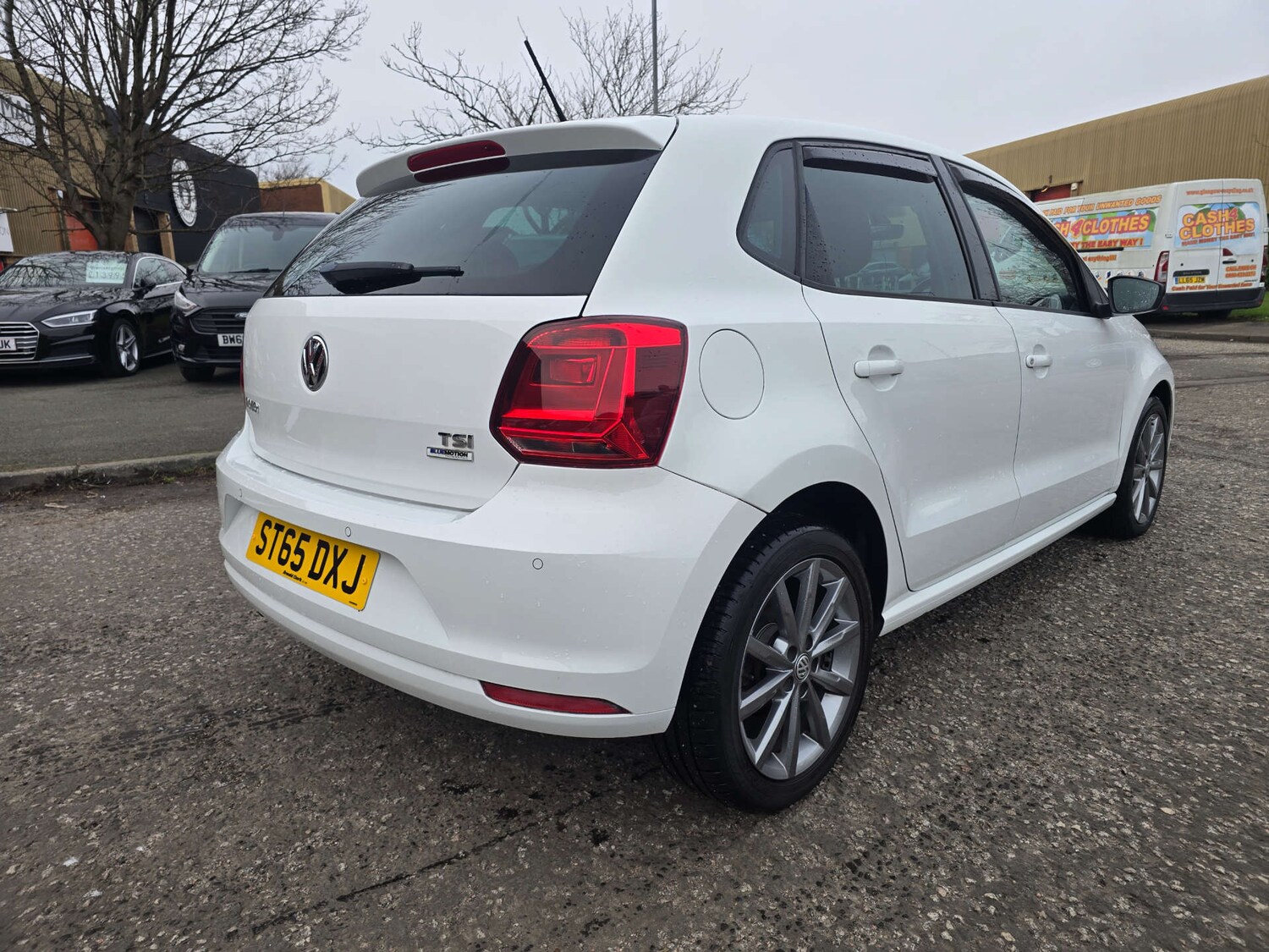 Used Volkswagen Polo 2015 for sale - 77556742: Photo 35