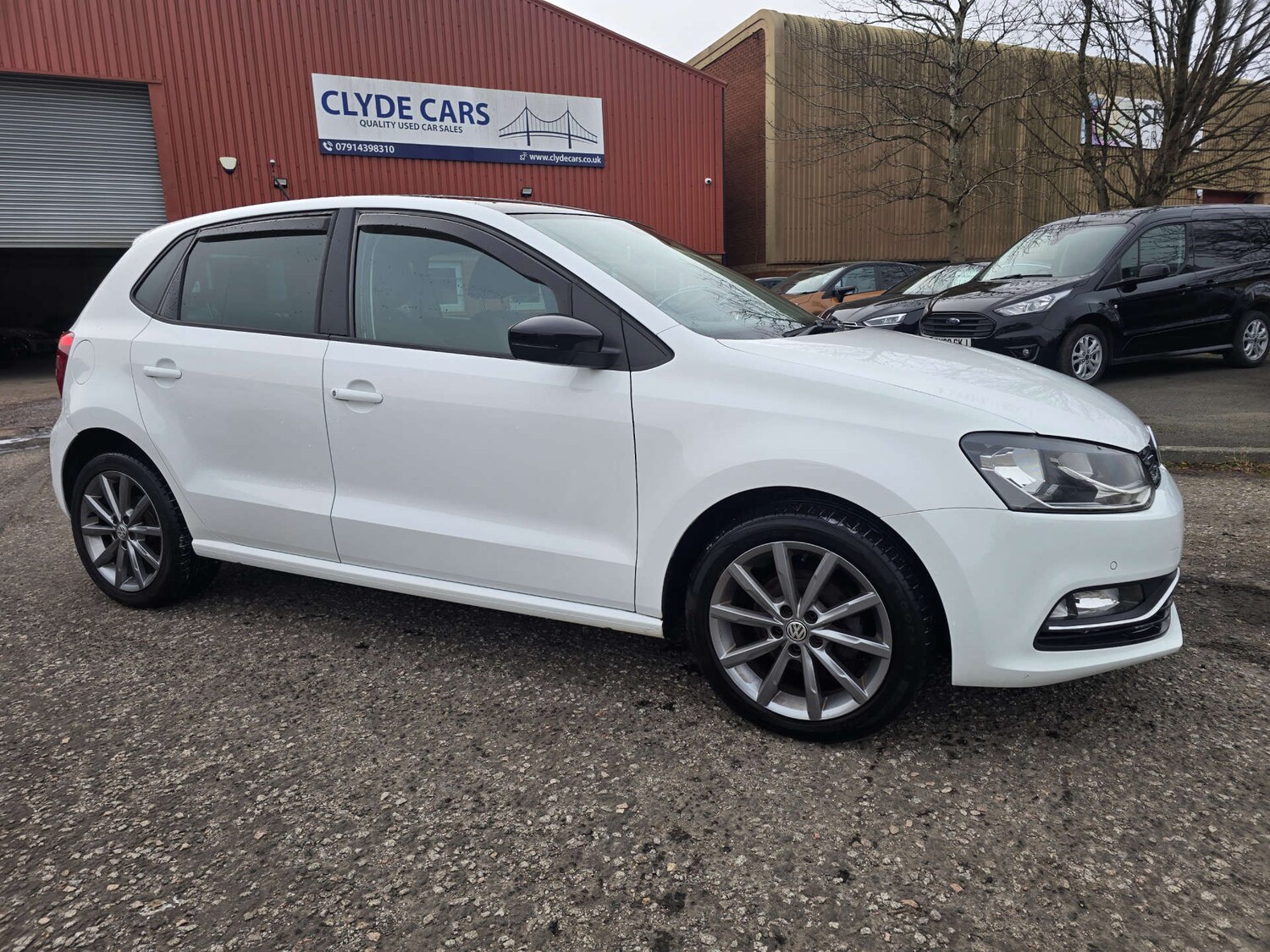 Used Volkswagen Polo 2015 for sale - 77556742: Photo 40