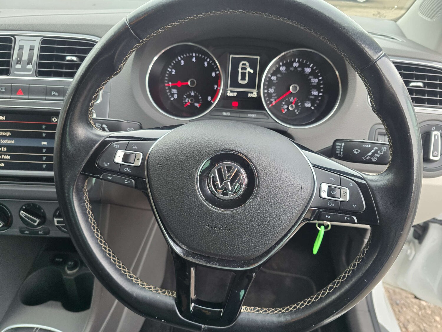 Used Volkswagen Polo 2015 for sale - 77556742: Photo 47