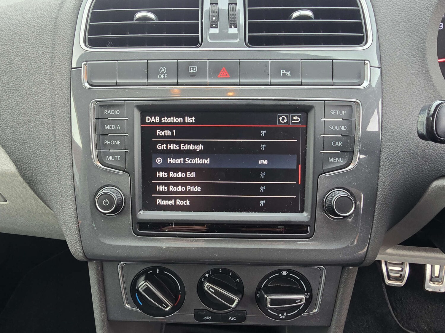 Used Volkswagen Polo 2015 for sale - 77556742: Photo 48