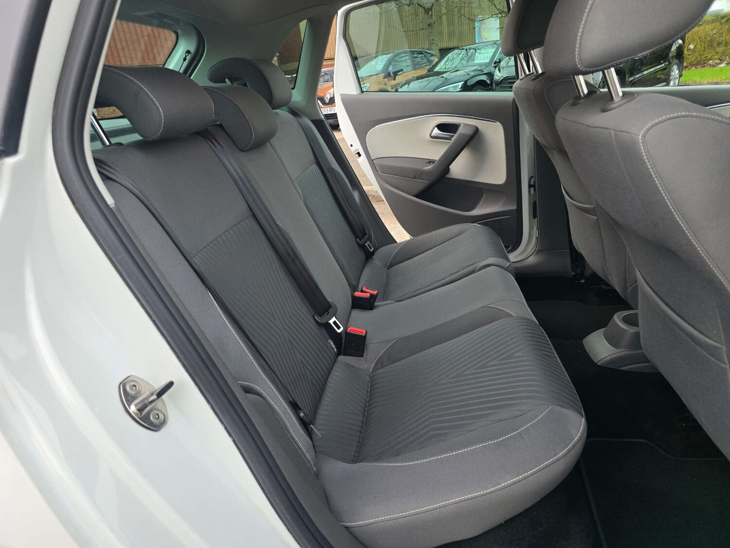 Used Volkswagen Polo 2015 for sale - 77556742: Photo 58