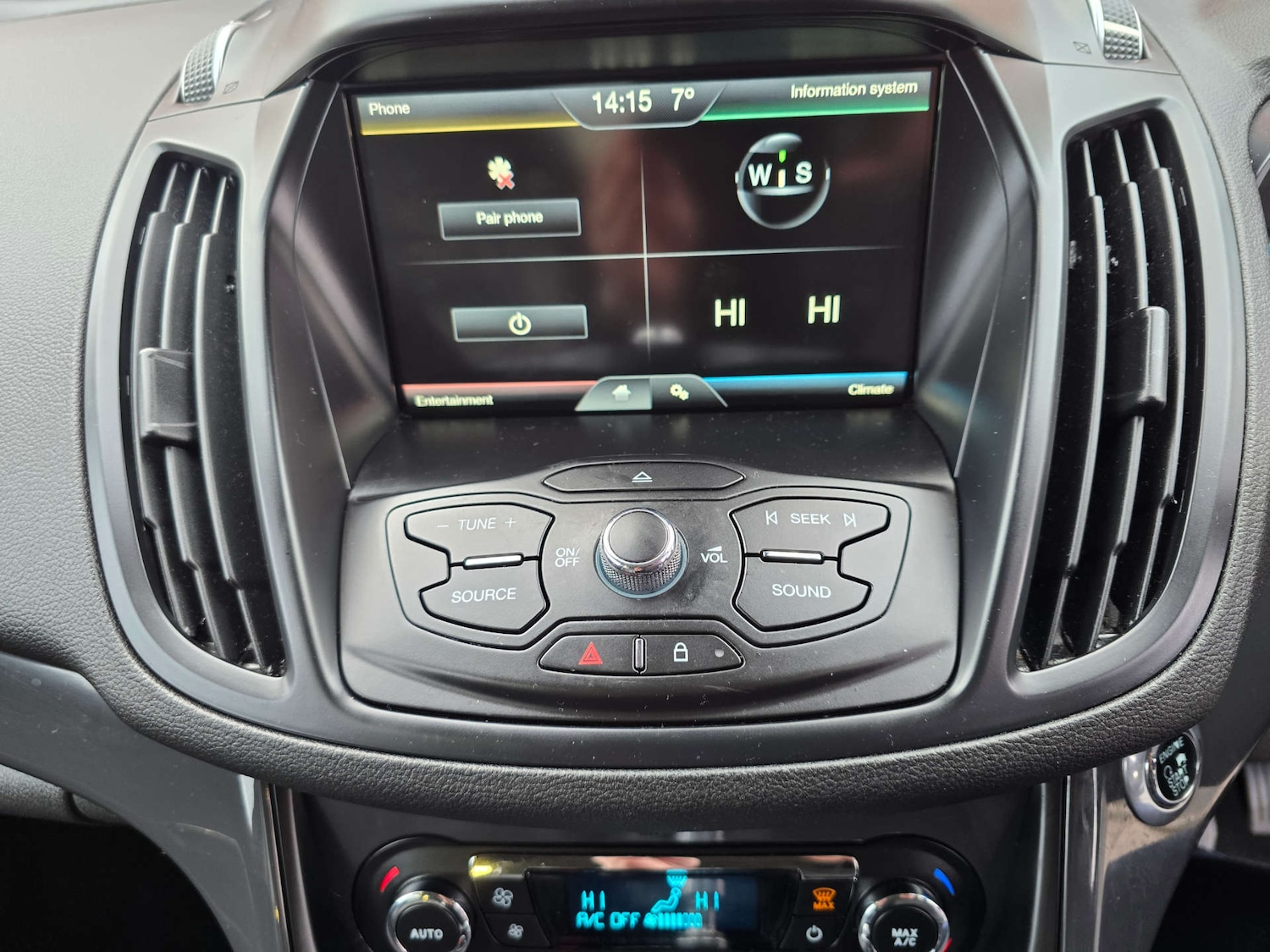 Used Ford Kuga 2015 for sale - 77399251: Photo 19