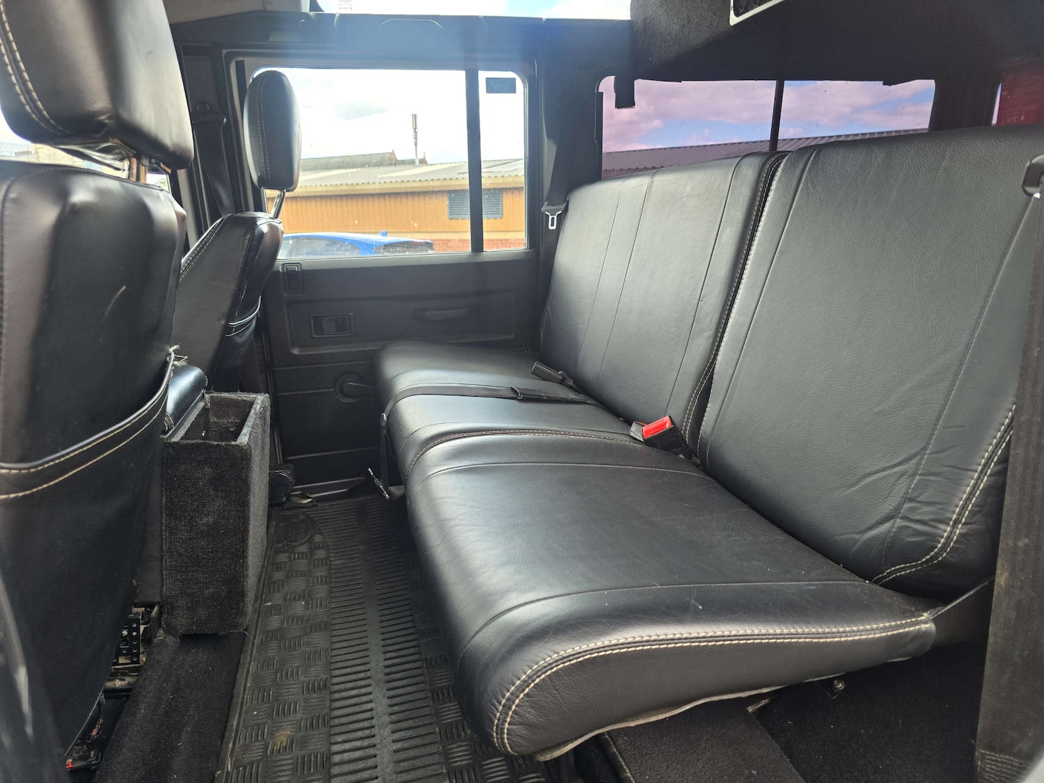 Used Land Rover Defender 2005 for sale - 76914448: Photo 51