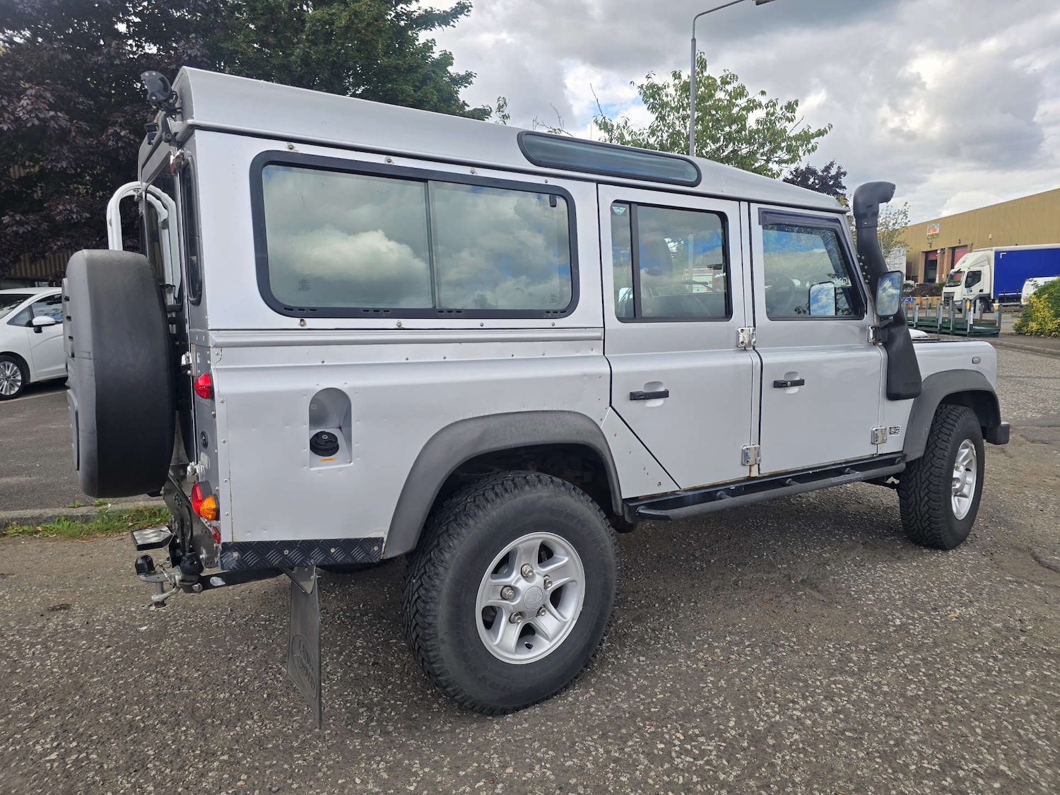 Used Land Rover Defender 2005 for sale - 76914448: Photo 6
