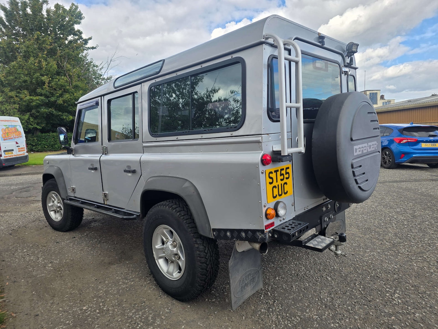 Used Land Rover Defender 2005 for sale - 76914448: Photo 8