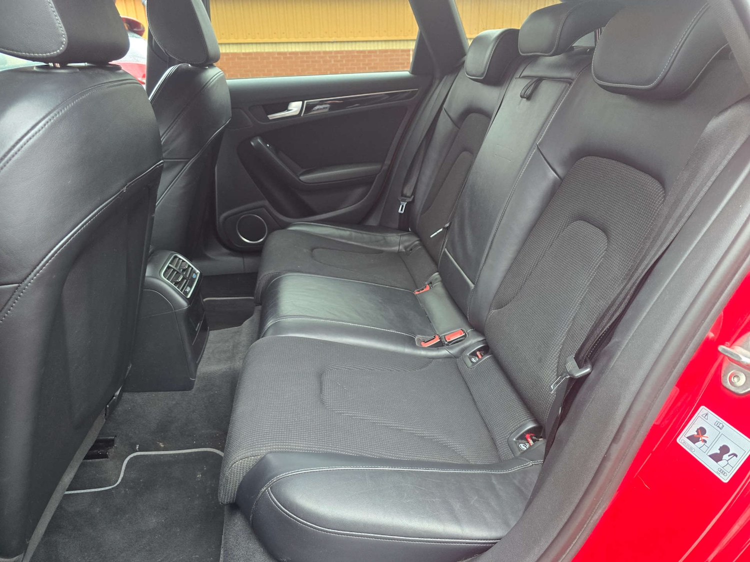 Used Audi A4 2014 for sale - 76486555: Photo 45