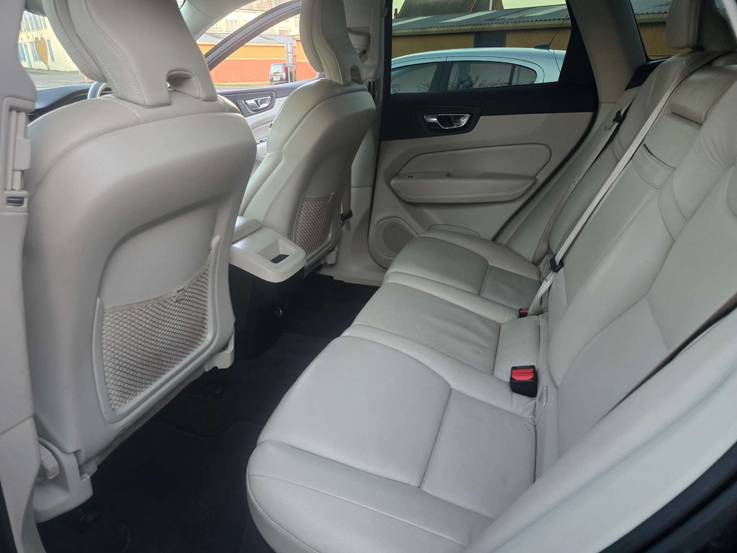 Used Volvo XC60 2018 for sale - 77745547: Photo 15