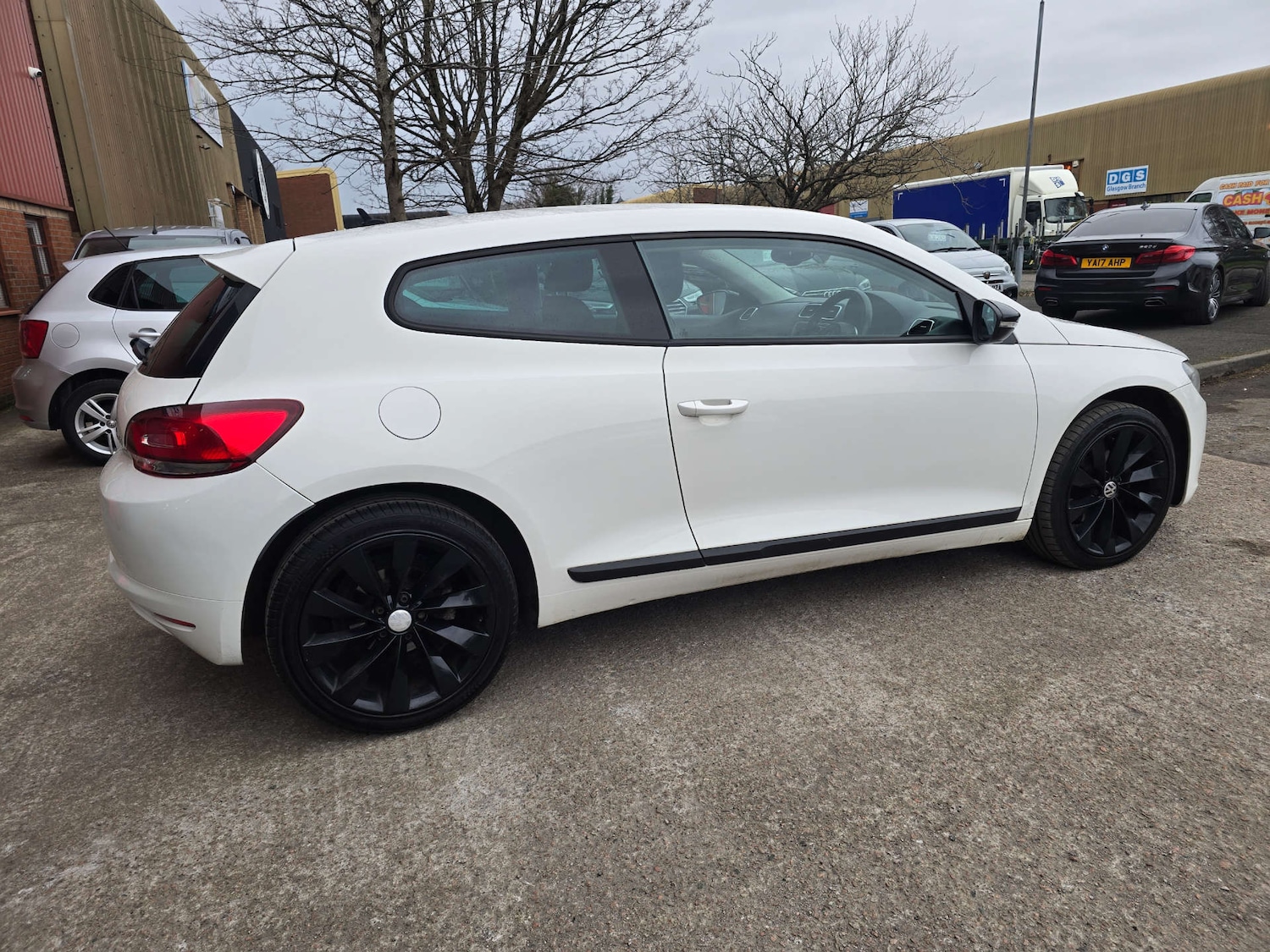 Used Volkswagen Scirocco 2011 for sale - 77609438: Photo 6