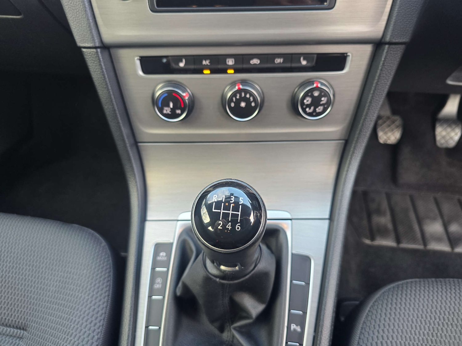 Used Volkswagen Golf 2016 for sale - 76764992: Photo 19