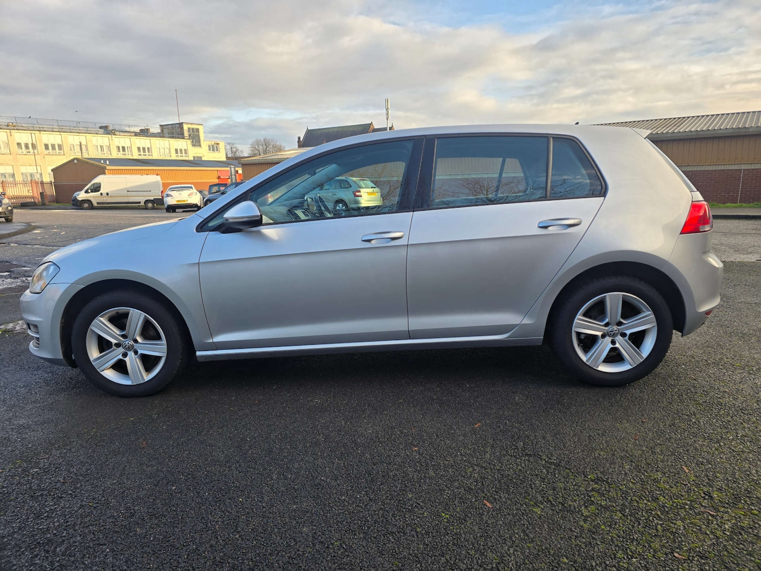Used Volkswagen Golf 2016 for sale - 76764992: Photo 29