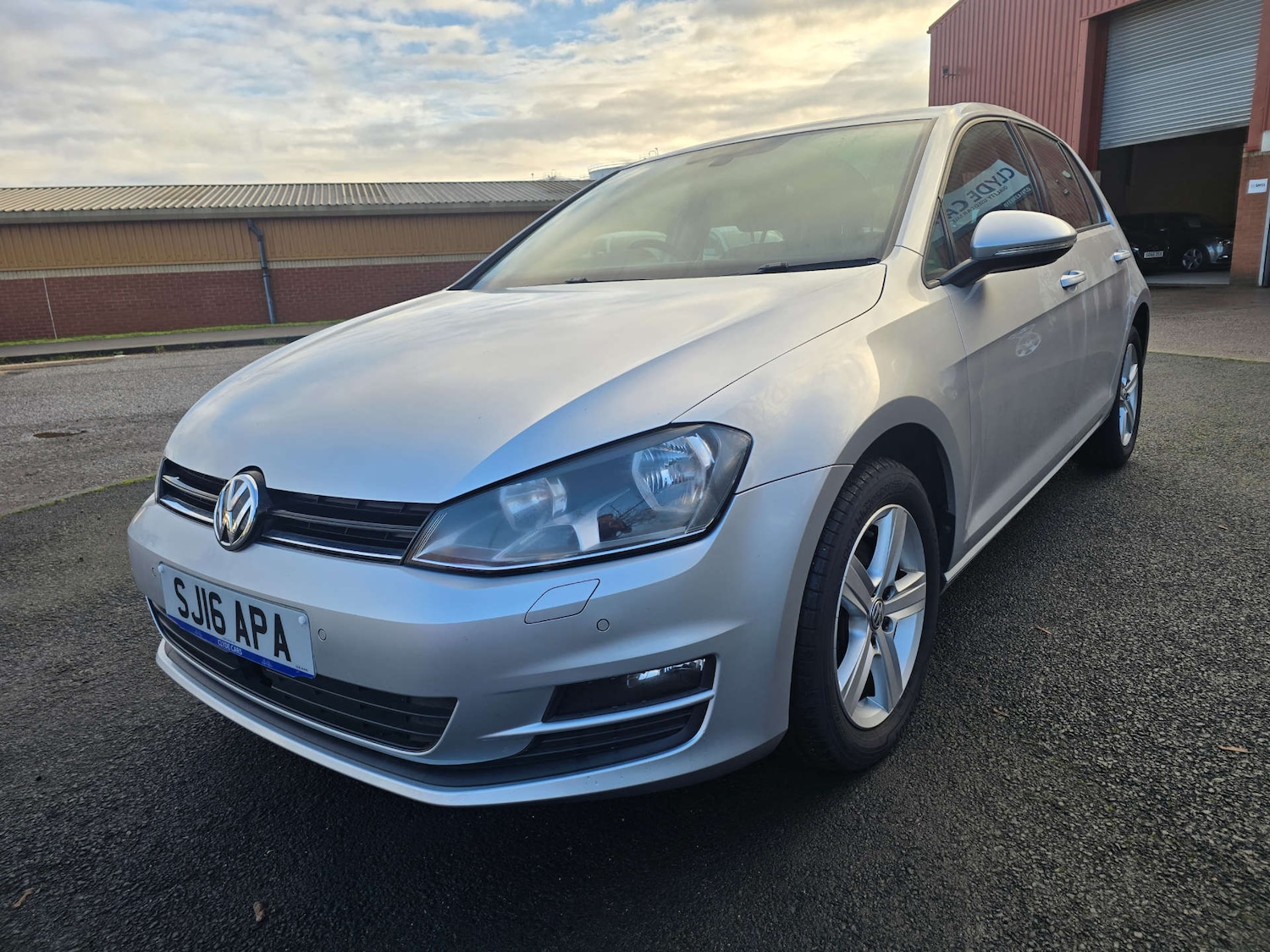 Used Volkswagen Golf 2016 for sale - 76764992: Photo 3