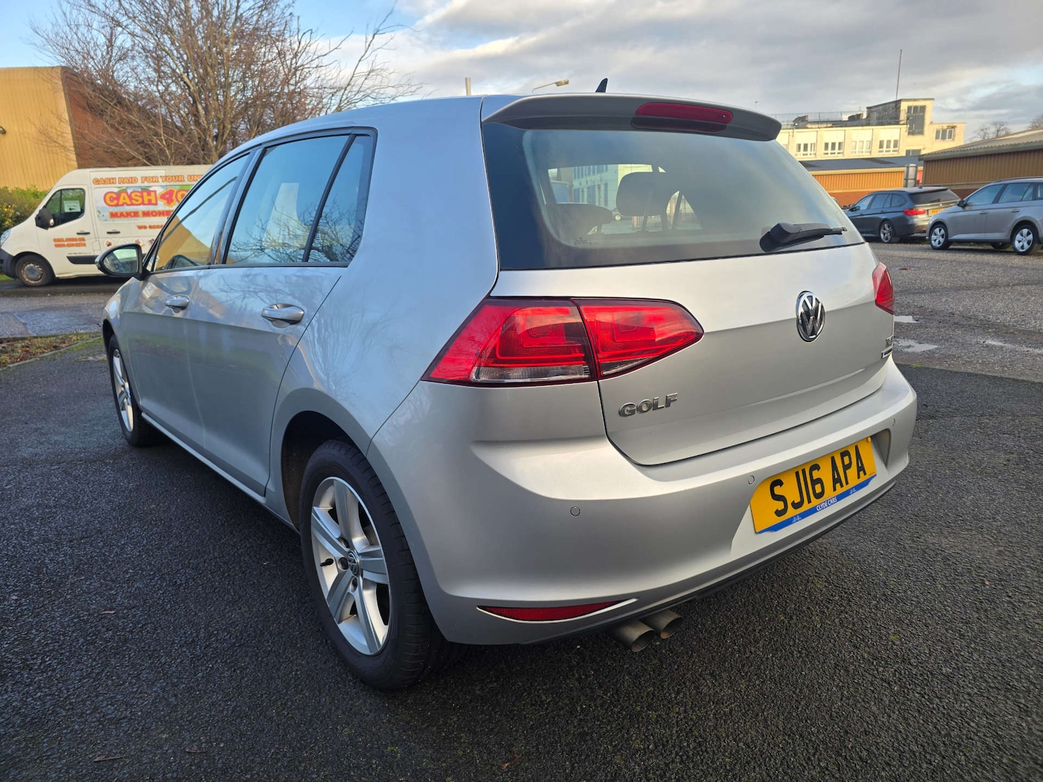 Used Volkswagen Golf 2016 for sale - 76764992: Photo 32