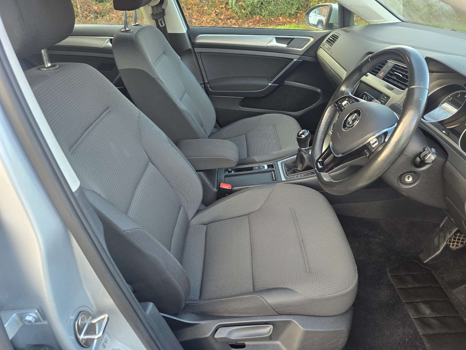 Used Volkswagen Golf 2016 for sale - 76764992: Photo 41