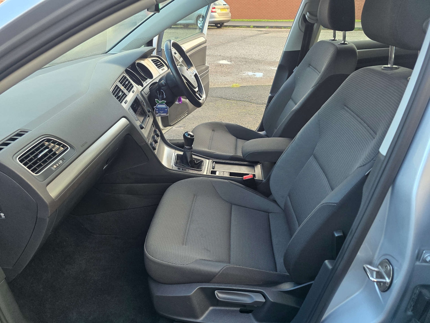 Used Volkswagen Golf 2016 for sale - 76764992: Photo 46