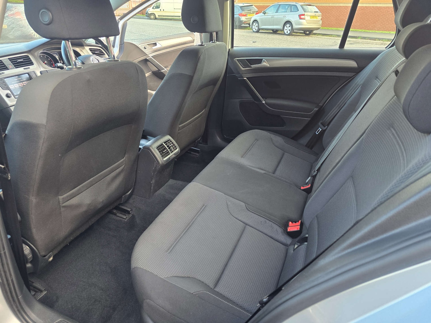 Used Volkswagen Golf 2016 for sale - 76764992: Photo 49