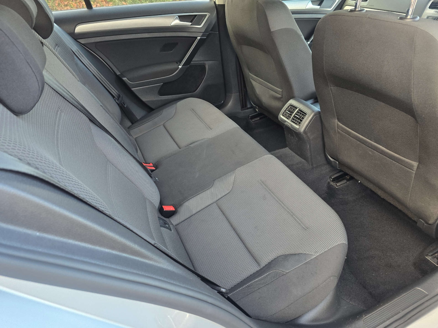 Used Volkswagen Golf 2016 for sale - 76764992: Photo 52