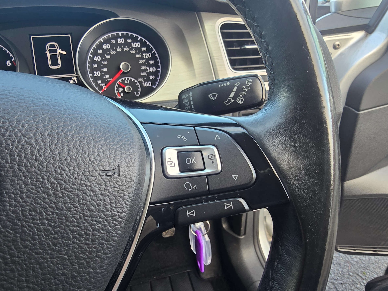 Used Volkswagen Golf 2016 for sale - 76764992: Photo 56