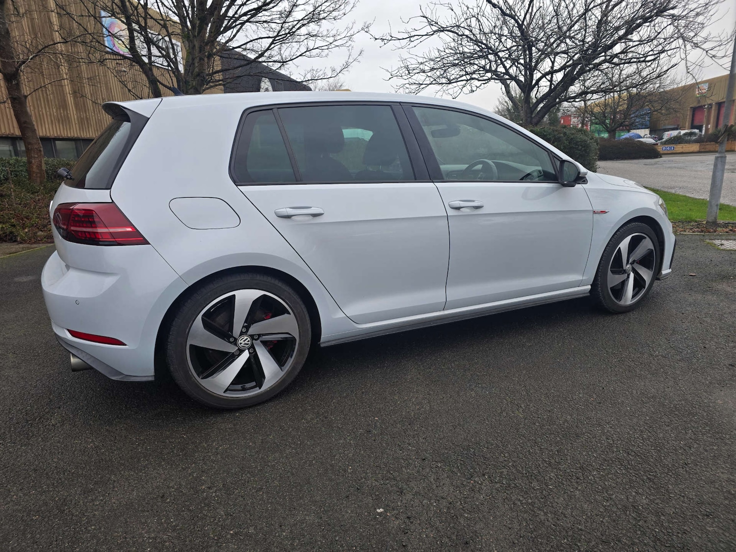 Used Volkswagen Golf 2018 for sale - 77504110: Photo 5