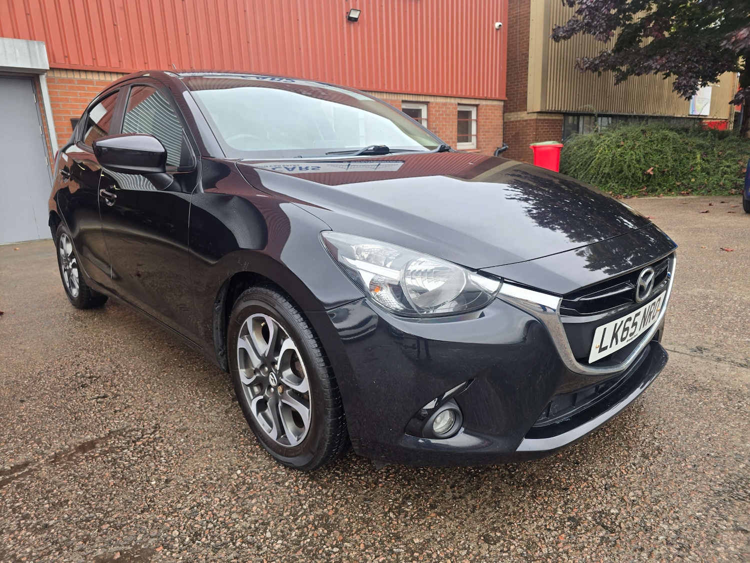 Used Mazda Mazda2 2015 for sale - 76132390: Photo 1