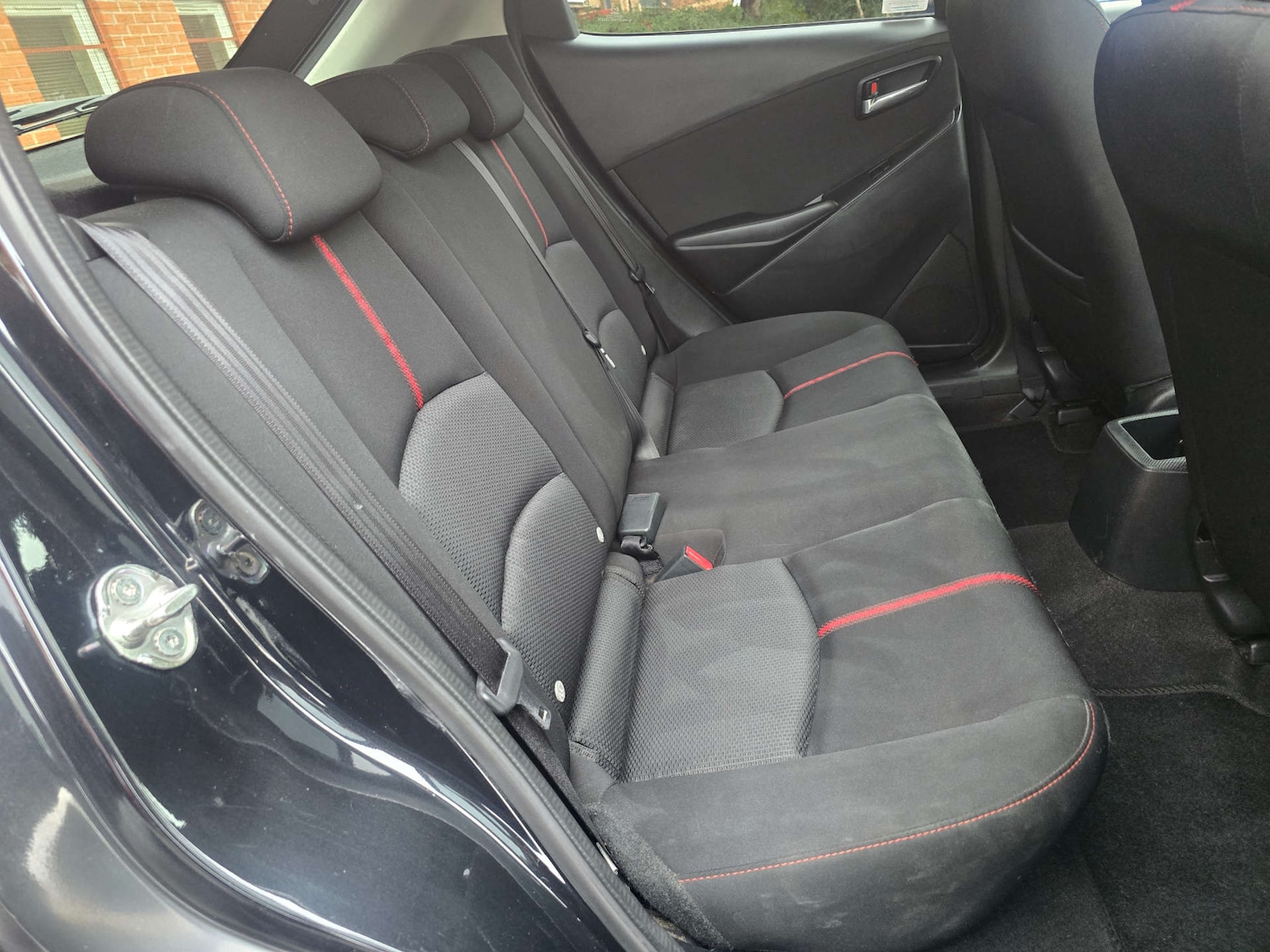 Used Mazda Mazda2 2015 for sale - 76132390: Photo 17