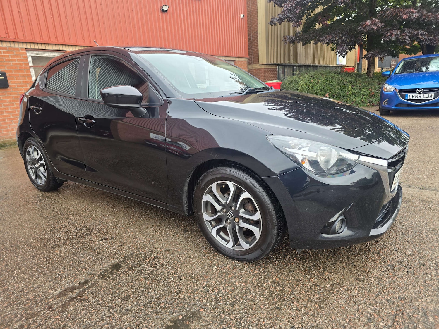 Used Mazda Mazda2 2015 for sale - 76132390: Photo 41