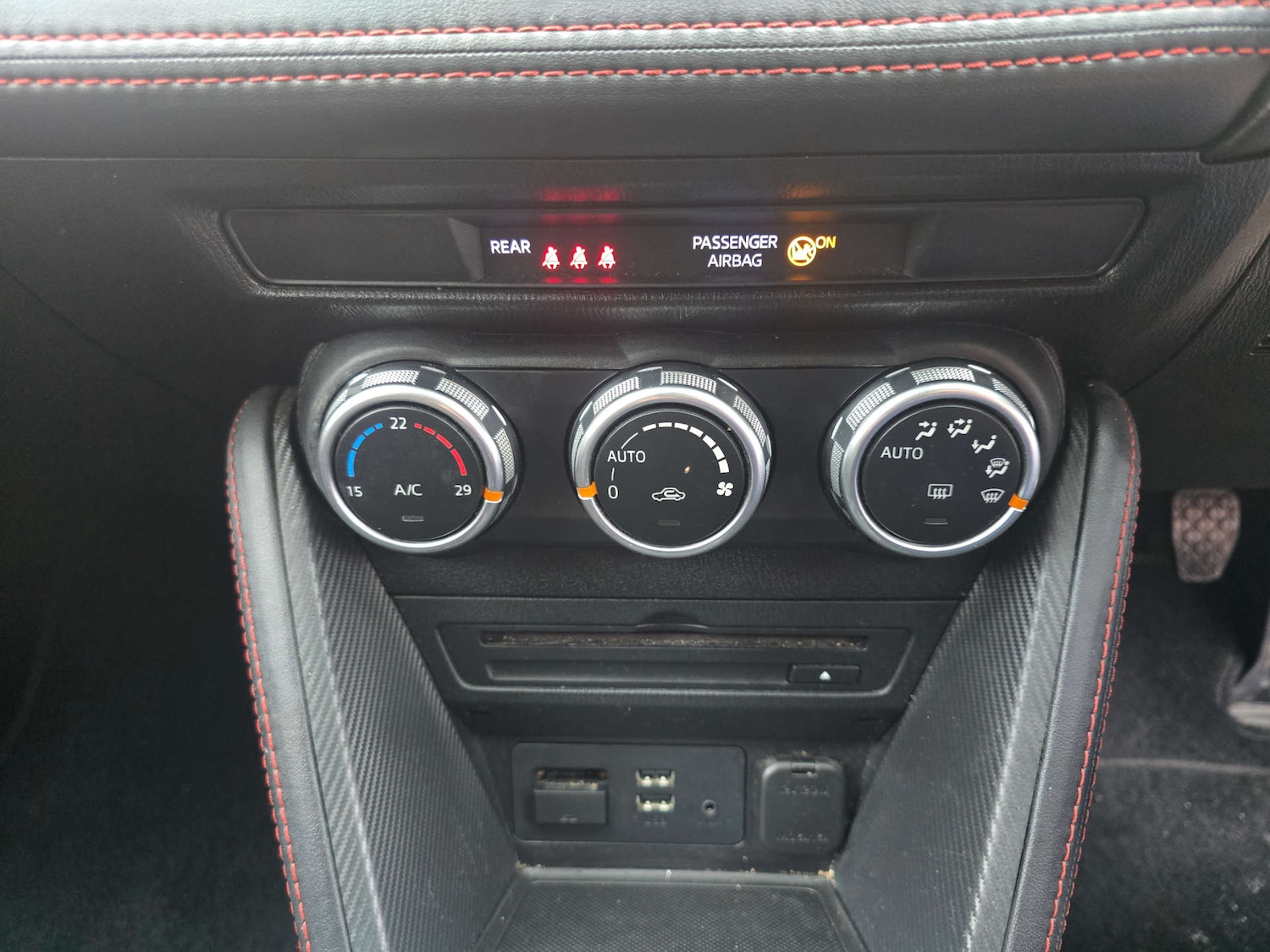Used Mazda Mazda2 2015 for sale - 76132390: Photo 59