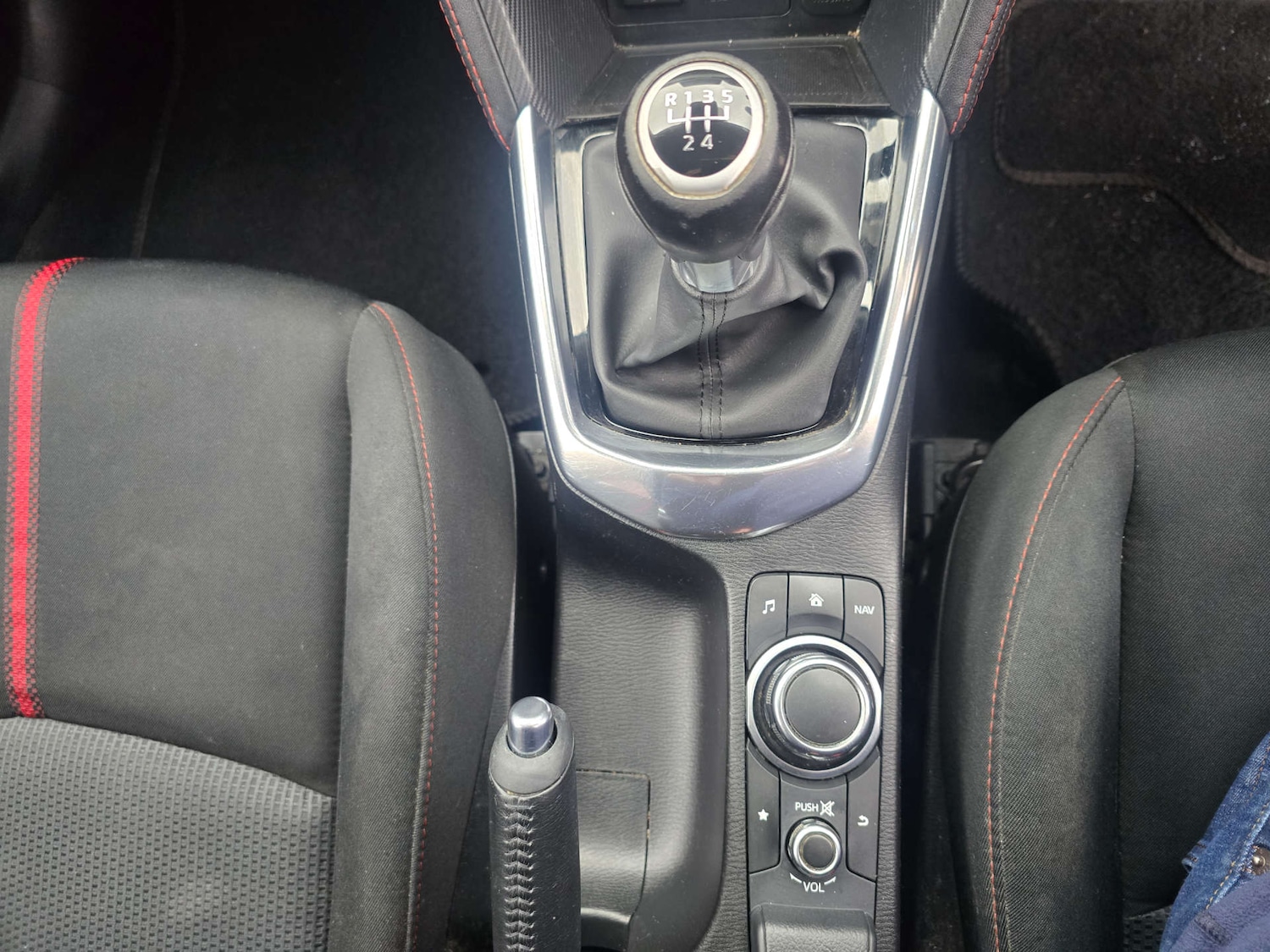 Used Mazda Mazda2 2015 for sale - 76132390: Photo 60