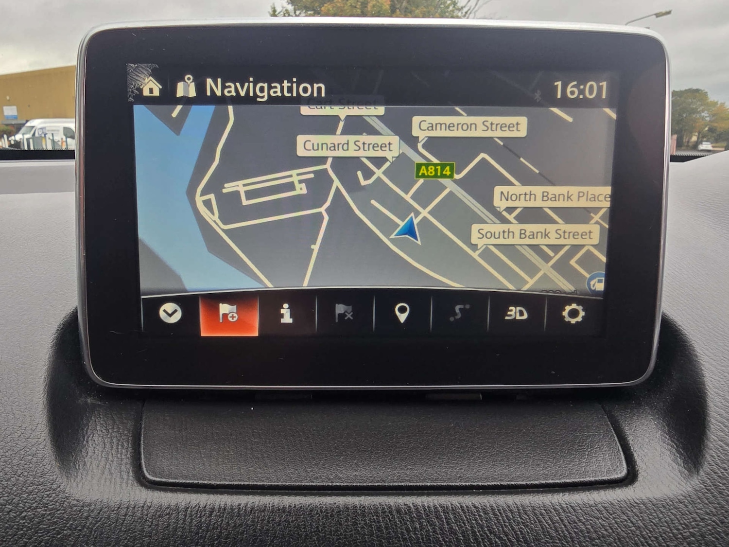 Used Mazda Mazda2 2015 for sale - 76132390: Photo 63