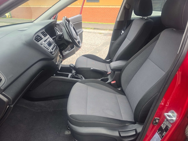 Used Hyundai i20 2017 for sale - 75101303: Photo 44